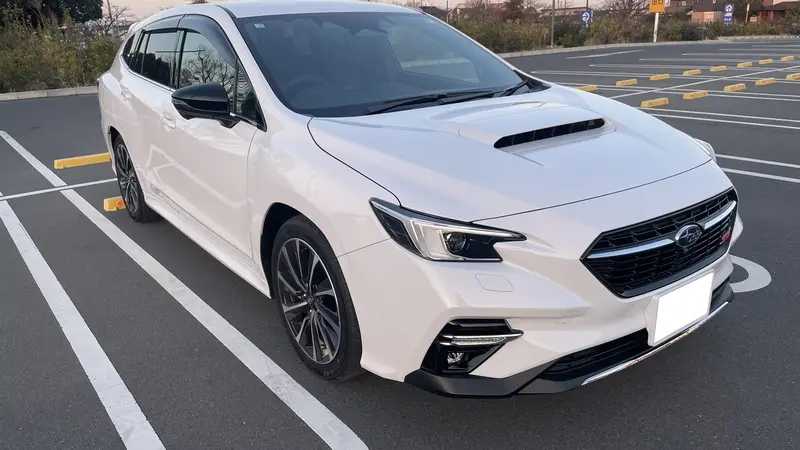 その他に車も趣味です。20代はジムカーナやサーキットにもハマっていましたが、今は大人しくしています。SUVやミニバン全盛期ですが、セダンやワゴンの低重心な走りは唯一無二ですね！！ハイパワーターボ+AWDの組み合わせというとスバルに落ち着きます。笑。最近、納車されたばかりなので大事に乗っていきたいですね！！