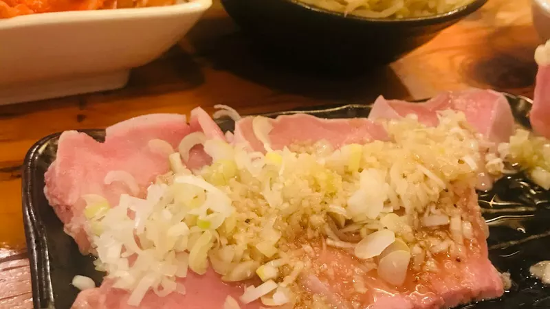 焼肉・焼き鳥大好き。
おいしいお店、探しています。