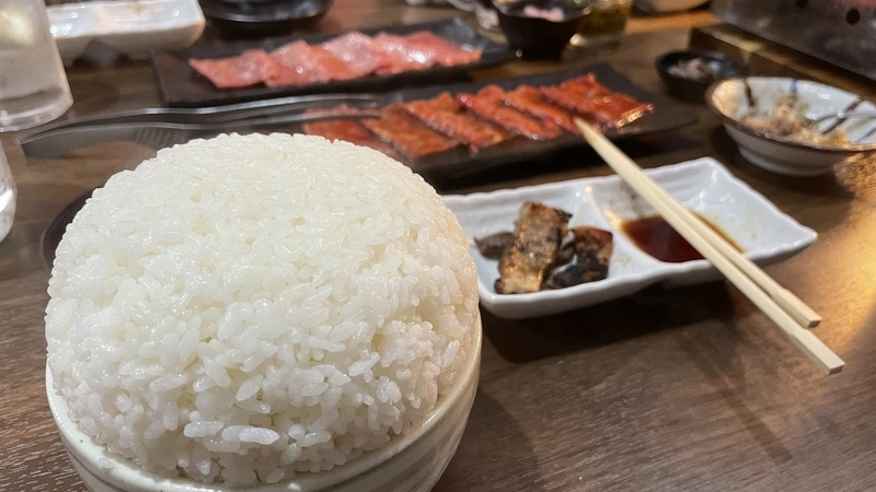久喜駅西口にある「吉川ホルモン」。良い飲み屋さんがいっぱいあります！